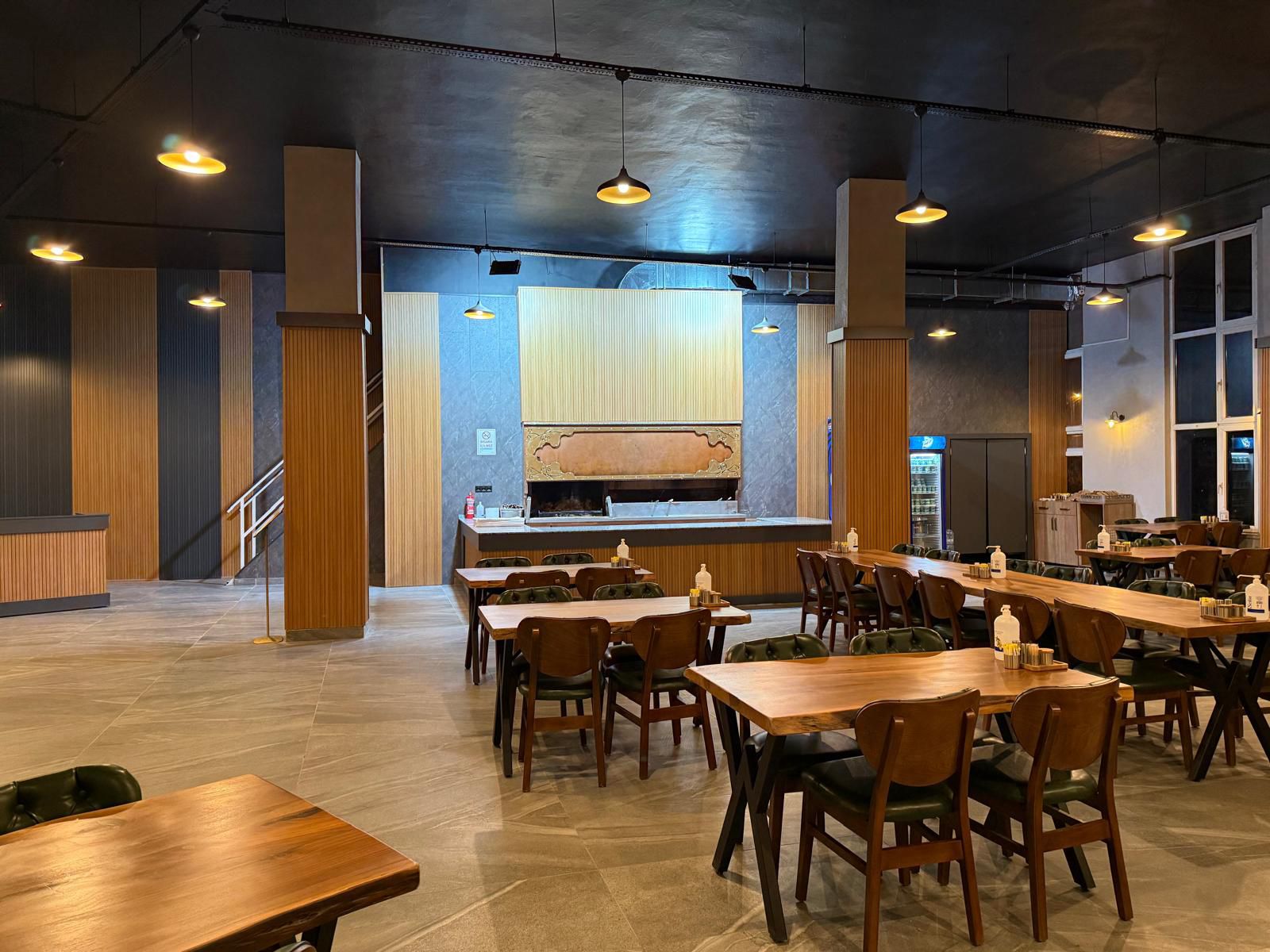 Oltum Cağ Kebap - Dış Görünüm