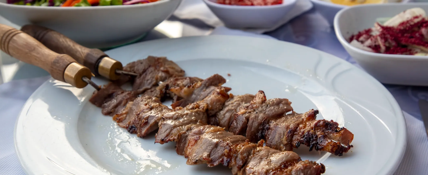 Oltum Cağ Kebap - Sunum