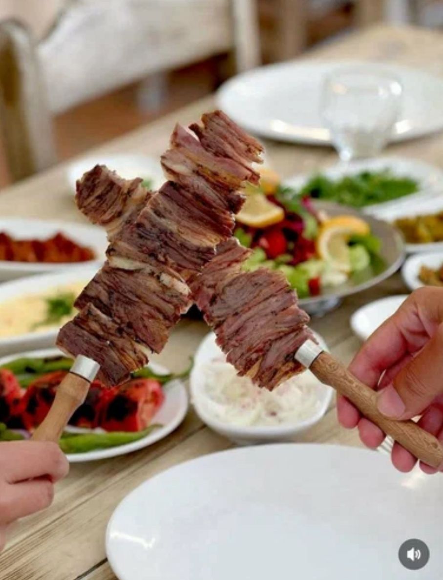 Oltum Cağ Kebap - Cağ Kebap